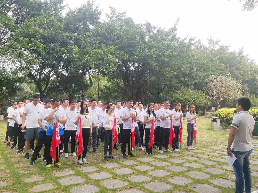 事在人為做先鋒！圣德保，又攀高峰了